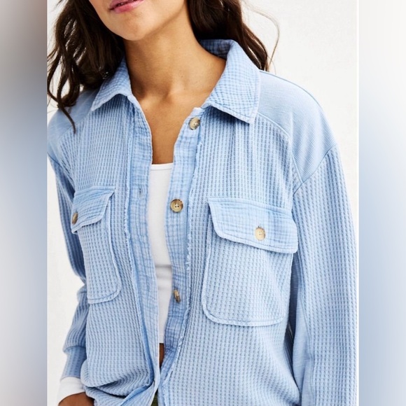 SO Women's Oversized Corduroy Button-Down Shacket Blue Size M NWT - Picture 3 of 8